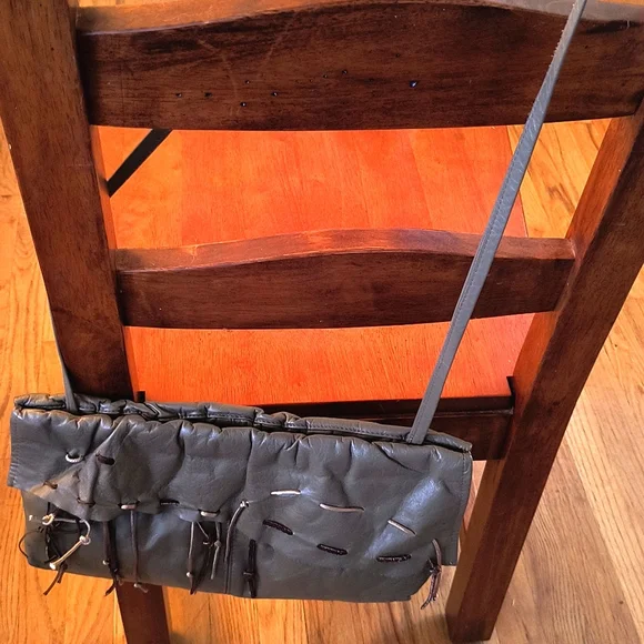 Opulent Containers Vintage African Leather Fringe Shoulder Bag Olive Green EUC - Picture 6 of 7